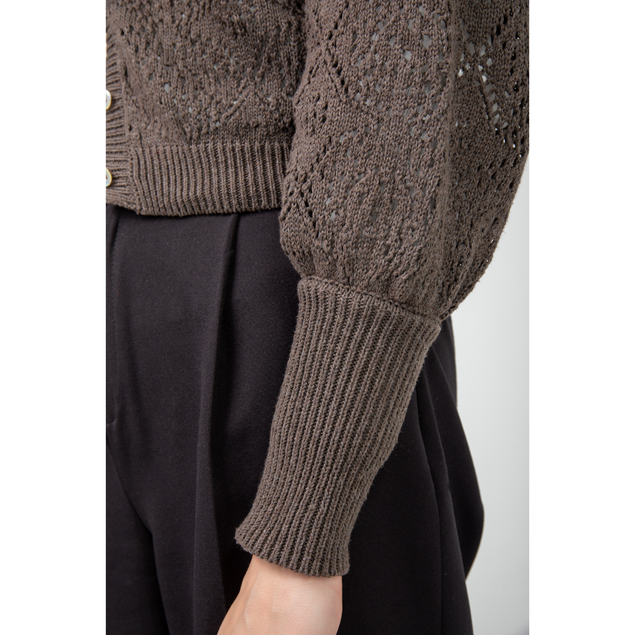 Strickcardigan mit Spitze für Damen abgeschnittene Länge kurz 